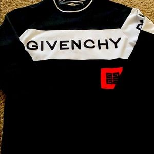 ‼️ Givenchy sweater ‼️